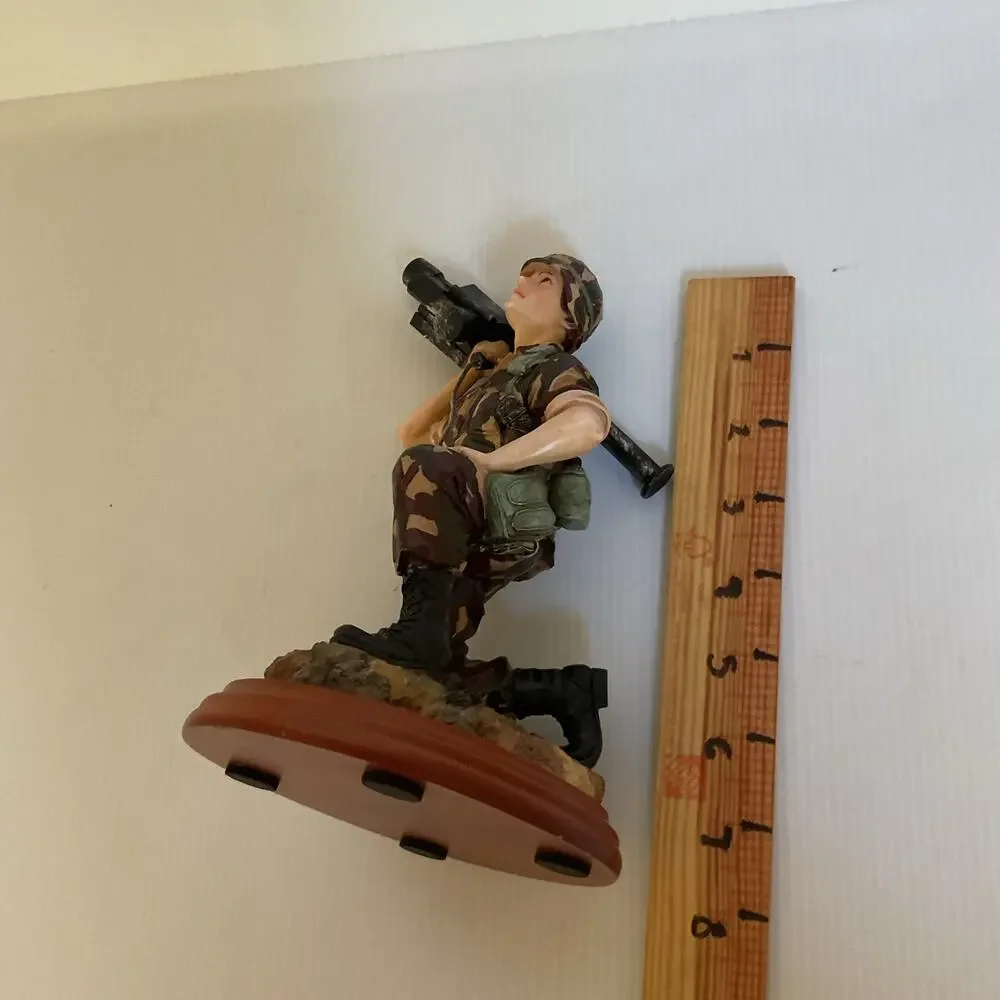 American Heroes Vanmark 1999 “Stinger Defense” Soldier Figurine Limited Edition - Picture 7 of 8